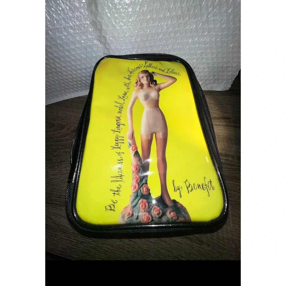 Benefit Cosmetics Vintage Pinup Lana Leggy Lingerie Makeup Bag Vanity Case large
